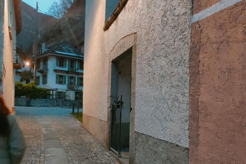 Armonia Edificio Storico Del 1563. Apartment Cevio Luaran gambar